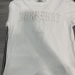 Burberry tee t-shirt